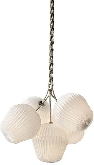 Le Klint THE BOUQUET Medium Chandelier mit 5 Standardschirmen